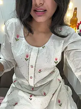 godessoflust online show from April 5, 2026, 6:25 pm