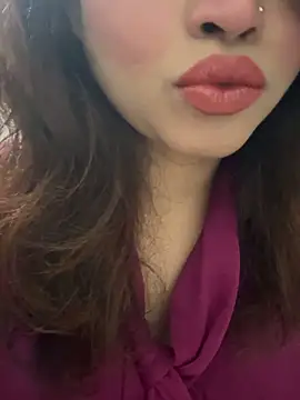 riya sharma11 online show from March 15, 2026, 4:25 pm