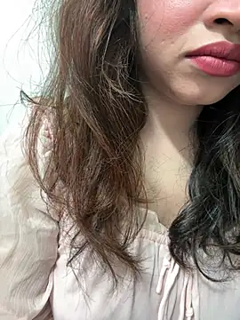 riya sharma11 online show from April 3, 2026, 8:04 pm