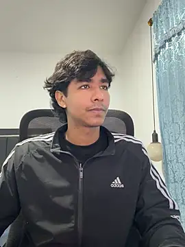 Snapshot of Pedestal_diamant chatting on February 21, 2026, 11:29 pm Pedestal diamant online show from February 21, 2026, 11:29 pm