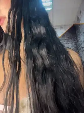 Snapshot of BadLilAngelXXX chatting on May 5, 2026, 1:14 pm BadLilAngelXXX online show from May 5, 2026, 1:14 pm