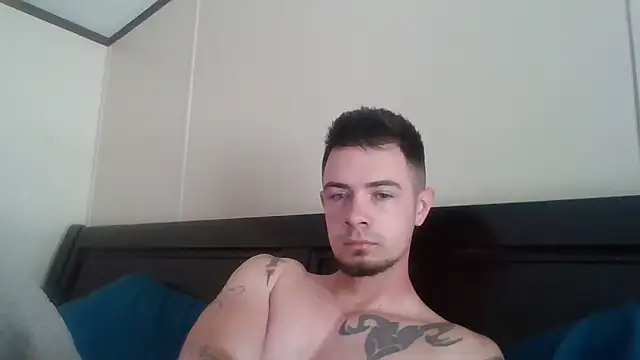 midnightsinz online show from April 8, 2026, 6:09 pm