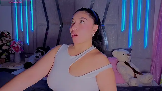 Grecia Valmont online show from February 23, 2026, 6:41 pm