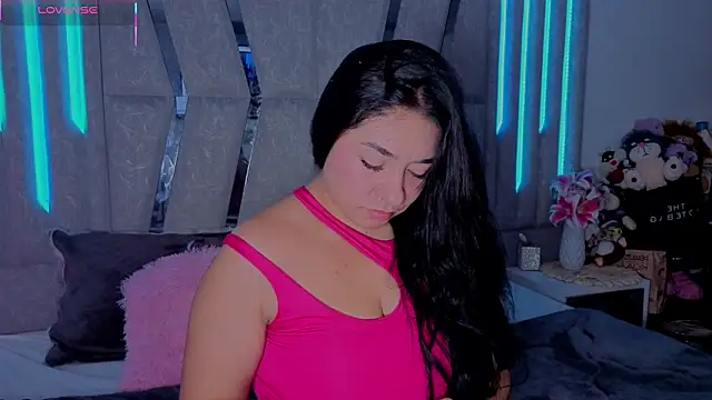 Grecia Valmont online show from February 28, 2026, 2:39 pm