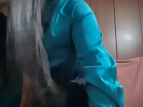 EmmaAlbaxx online show from February 7, 2026, 8:39 pm