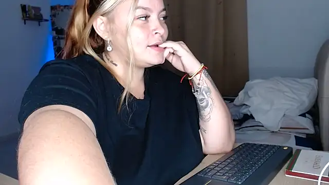 Angiegranados online show from April 22, 2026, 1:45 am