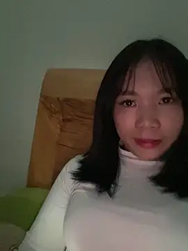 Snapshot of DoliceGirl2k chatting on February 13, 2026, 8:25 am DoliceGirl2k online show from February 13, 2026, 8:25 am