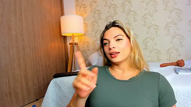 Snapshot of mahia_montenegro chatting on May 22, 2026, 8:07 pm mahia montenegro online show from May 22, 2026, 8:07 pm