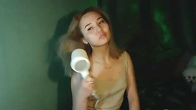 Snapshot of Hazel_4_U chatting on February 23, 2026, 1:55 pm Hazel 4 U online show from February 23, 2026, 1:55 pm