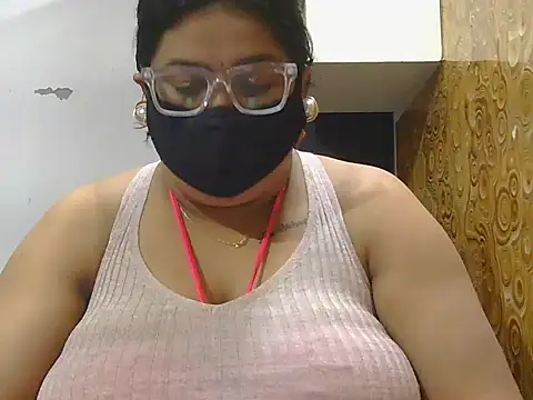 Snapshot of GangbangCouple chatting on May 18, 2026, 8:30 am GangbangCouple online show from May 18, 2026, 8:30 am