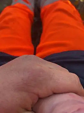 Snapshot of enormebitedu31 chatting on March 2, 2026, 12:01 pm enormebitedu31 online show from March 2, 2026, 12:01 pm