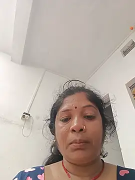 Snapshot of Horney_Bhabhi chatting on July 17, 2026, 3:04 am Horney Bhabhi online show from July 17, 2026, 3:04 am
