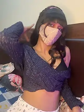 Snapshot of KavyaCurves chatting on February 22, 2026, 1:24 pm KavyaCurves online show from February 22, 2026, 1:24 pm