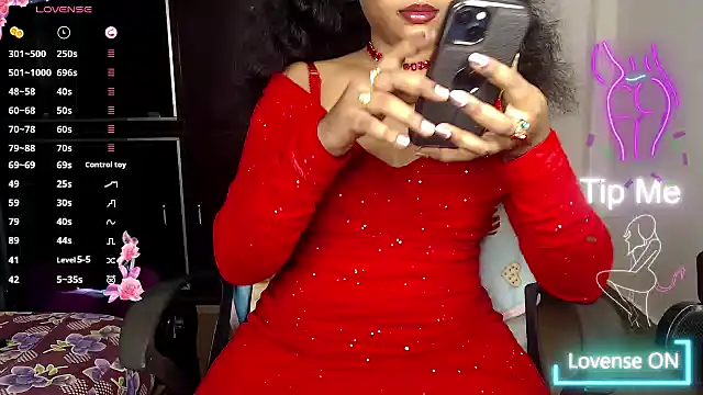Snapshot of VixenNandhu chatting on August 5, 2026, 4:39 am VixenNandhu online show from August 5, 2026, 4:39 am
