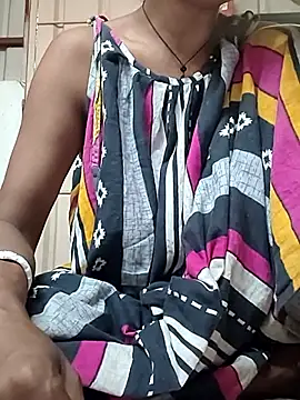 Sweet-runi online show from April 2, 2026, 3:02 am