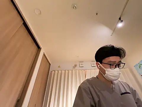 shizuku-kun211 online show from March 21, 2026, 12:20 pm