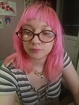 Snapshot of PinkyDavi chatting on February 13, 2026, 2:11 am PinkyDavi online show from February 13, 2026, 2:11 am