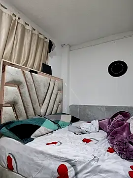 Snapshot of Kenny-M chatting on February 14, 2026, 1:11 pm Kenny-M online show from February 14, 2026, 1:11 pm