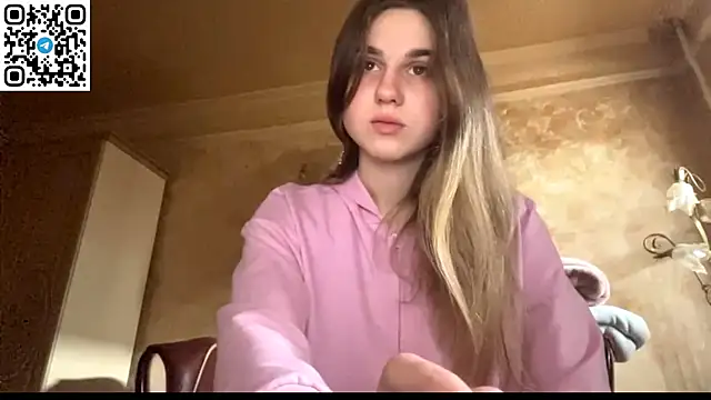 LovelySilk 63 online show from April 12, 2026, 6:38 am