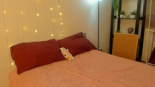 CalmFever online show from February 11, 2026, 2:39 pm