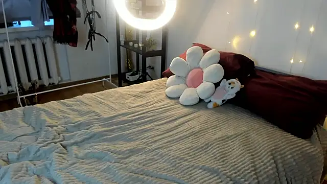 CalmFever online show from February 9, 2026, 2:04 pm