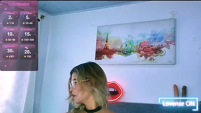 Sharlott 3 online show from April 13, 2026, 12:42 pm