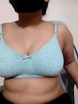 Snapshot of Wow_nikita chatting on May 11, 2026, 6:38 pm Wow nikita online show from May 11, 2026, 6:38 pm
