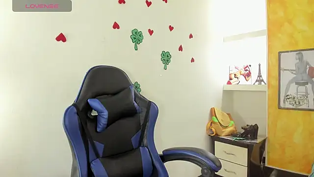 peachy hot online show from March 26, 2026, 5:06 am