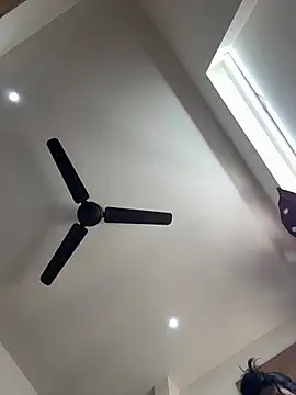 raavigirl online show from April 11, 2026, 8:07 am