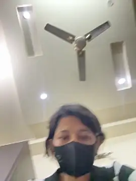 Snapshot of raavigirl chatting on February 26, 2026, 6:19 pm raavigirl online show from February 26, 2026, 6:19 pm