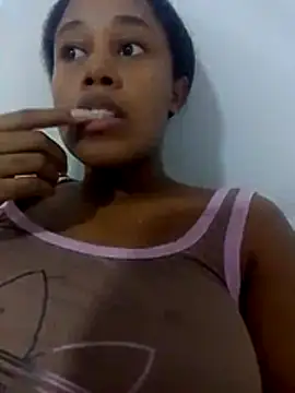 Snapshot of Monique_Mulberry2 chatting on February 26, 2026, 1:49 am Monique Mulberry2 online show from February 26, 2026, 1:49 am