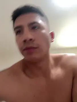 Snapshot of fer593que chatting on February 5, 2026, 8:37 pm fer593que online show from February 5, 2026, 8:37 pm