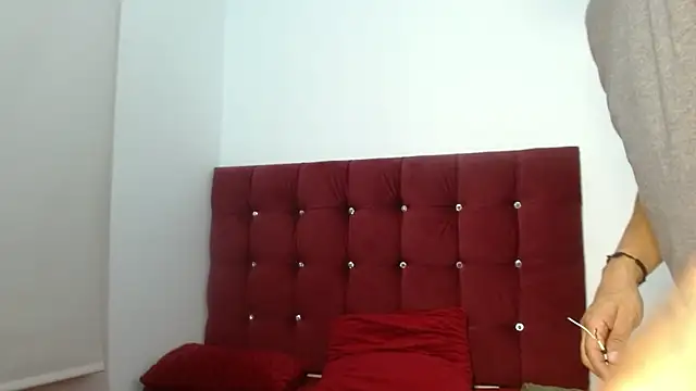 Snapshot of SkinnyDevil12 chatting on February 26, 2026, 3:28 am SkinnyDevil12 online show from February 26, 2026, 3:28 am