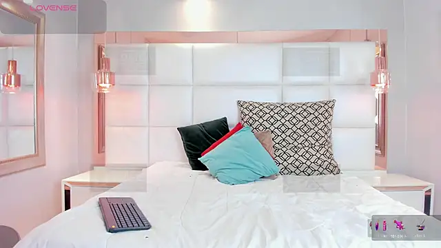 Snapshot of Sebastian_Collins_ chatting on March 2, 2026, 9:33 pm Sebastian Collins online show from March 2, 2026, 9:33 pm