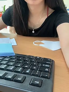 Snapshot of Celeste_SexyY chatting on May 6, 2026, 3:43 am Celeste SexyY online show from May 6, 2026, 3:43 am
