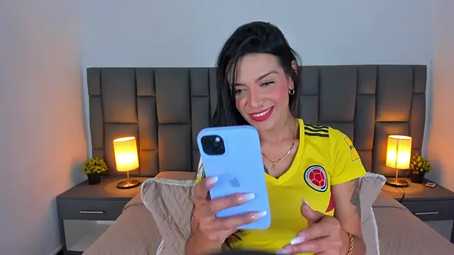 NataliaCollinslim online show from June 28, 2026, 4:52 am