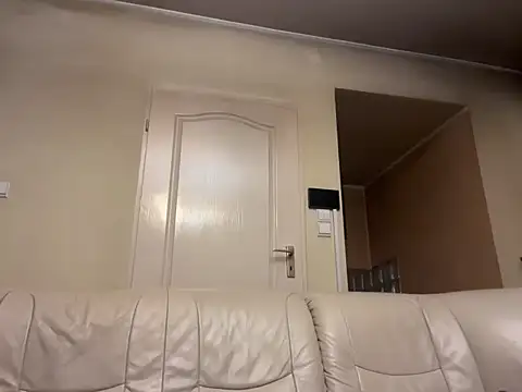 Snapshot of Sophiirose chatting on February 10, 2026, 5:23 pm Sophiirose online show from February 10, 2026, 5:23 pm