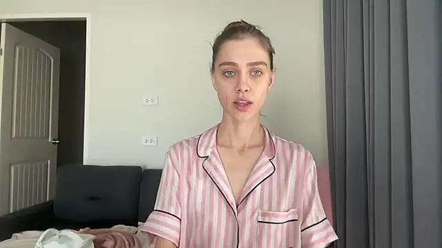 SonyaSweety online show from February 21, 2026, 2:57 am