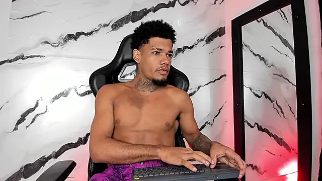 Nehemiaa boy online show from April 15, 2026, 12:42 pm