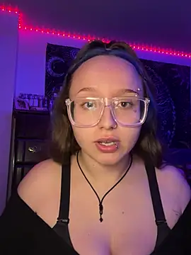 mommynxttie online show from February 28, 2026, 6:57 am