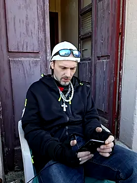 SwatRocShy online show from March 15, 2026, 7:48 am