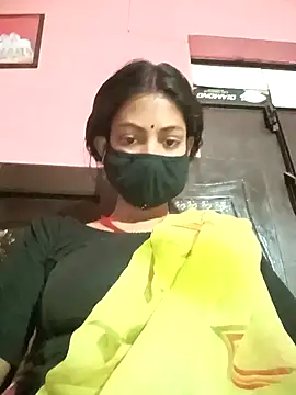 BIG QWEEN NO1 online show from April 10, 2026, 11:34 pm