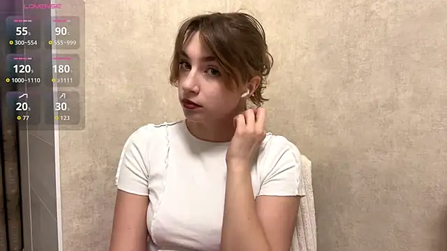 Snapshot of ElliKrovel chatting on March 5, 2026, 4:09 am ElliKrovel online show from March 5, 2026, 4:09 am