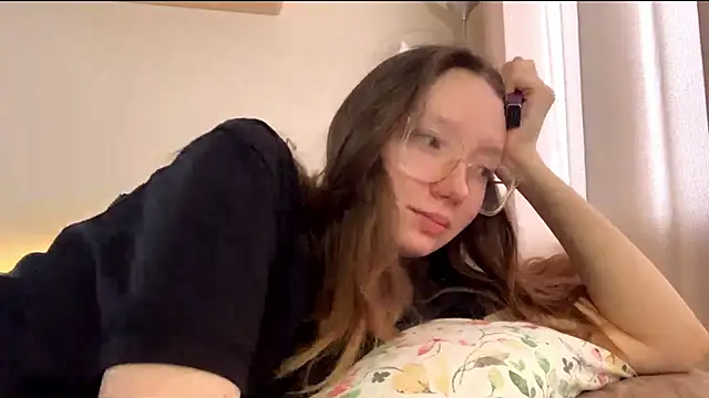 Snapshot of LakendraNoren chatting on February 8, 2026, 6:11 am LakendraNoren online show from February 8, 2026, 6:11 am