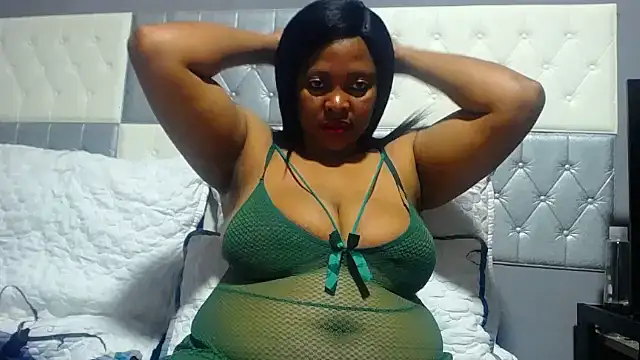 SEXYBUSTYEBONYXX online show from June 3, 2026, 4:23 pm