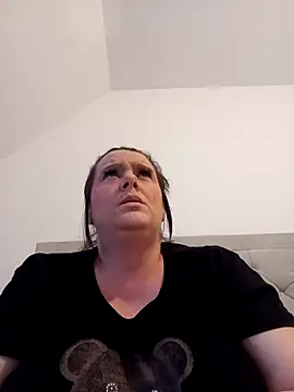 louisa36 online show from April 2, 2026, 6:36 pm