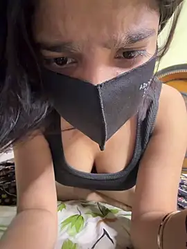 Cutedesigirl online show from May 30, 2026, 8:53 am