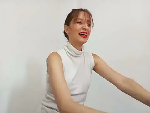 Aurabloom 1 online show from February 8, 2026, 7:33 pm