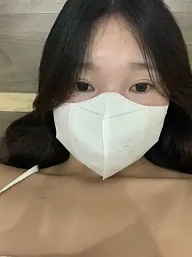 Snapshot of Rin-yiyi chatting on March 3, 2026, 3:30 pm Rin-yiyi online show from March 3, 2026, 3:30 pm