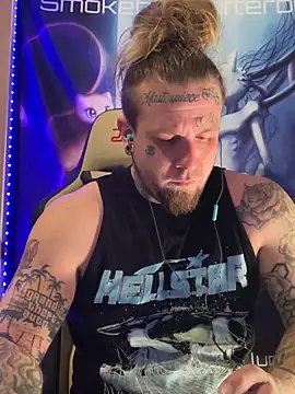 Snapshot of Smokebluntafterblunt chatting on February 12, 2026, 4:23 am Smokebluntafterblunt online show from February 12, 2026, 4:23 am